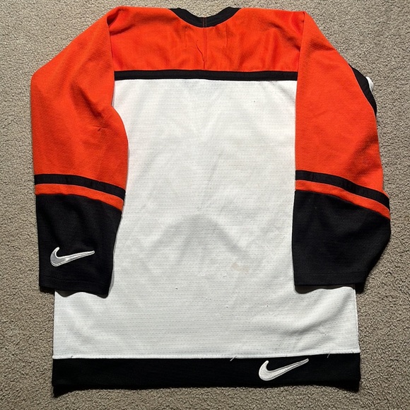 Philadelphia Flyers Nike Jersey - Picture 2 of 5
